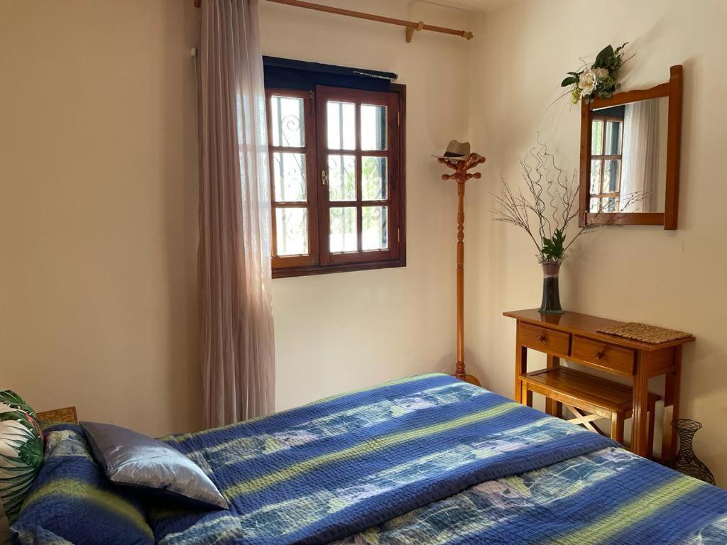The White Dragos With Ocean View - Ac -Inttv - Pool Apartment Tias