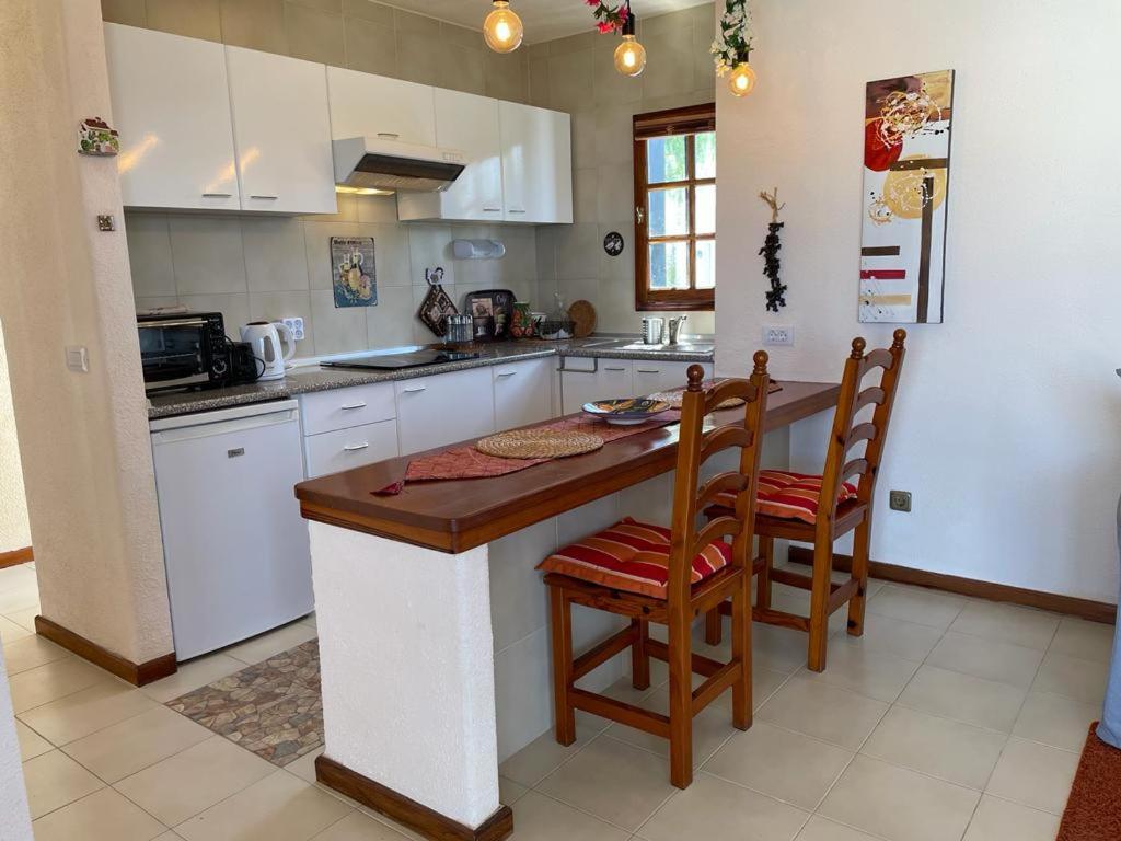 Apartment The White Dragos With Ocean View - Ac -Inttv - Pool Tias